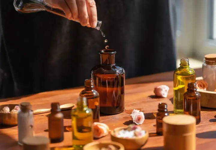 Co dłużej trzyma woda toaletowa czy perfumowana? Sprawdź różnice