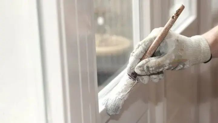 Jak przechowywać pędzle do makijażu, aby uniknąć zniszczenia i bakterii