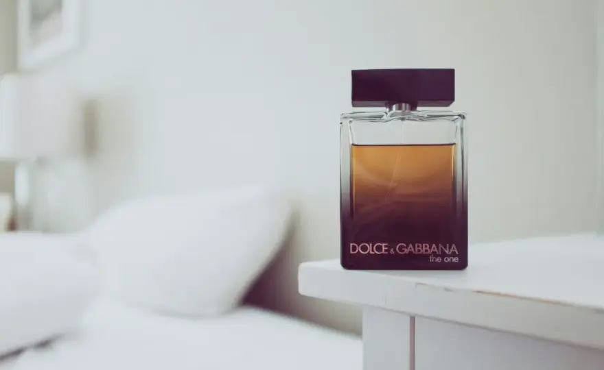 Gdzie kupić perfumy być może? Odkryj najlepsze sklepy i oferty