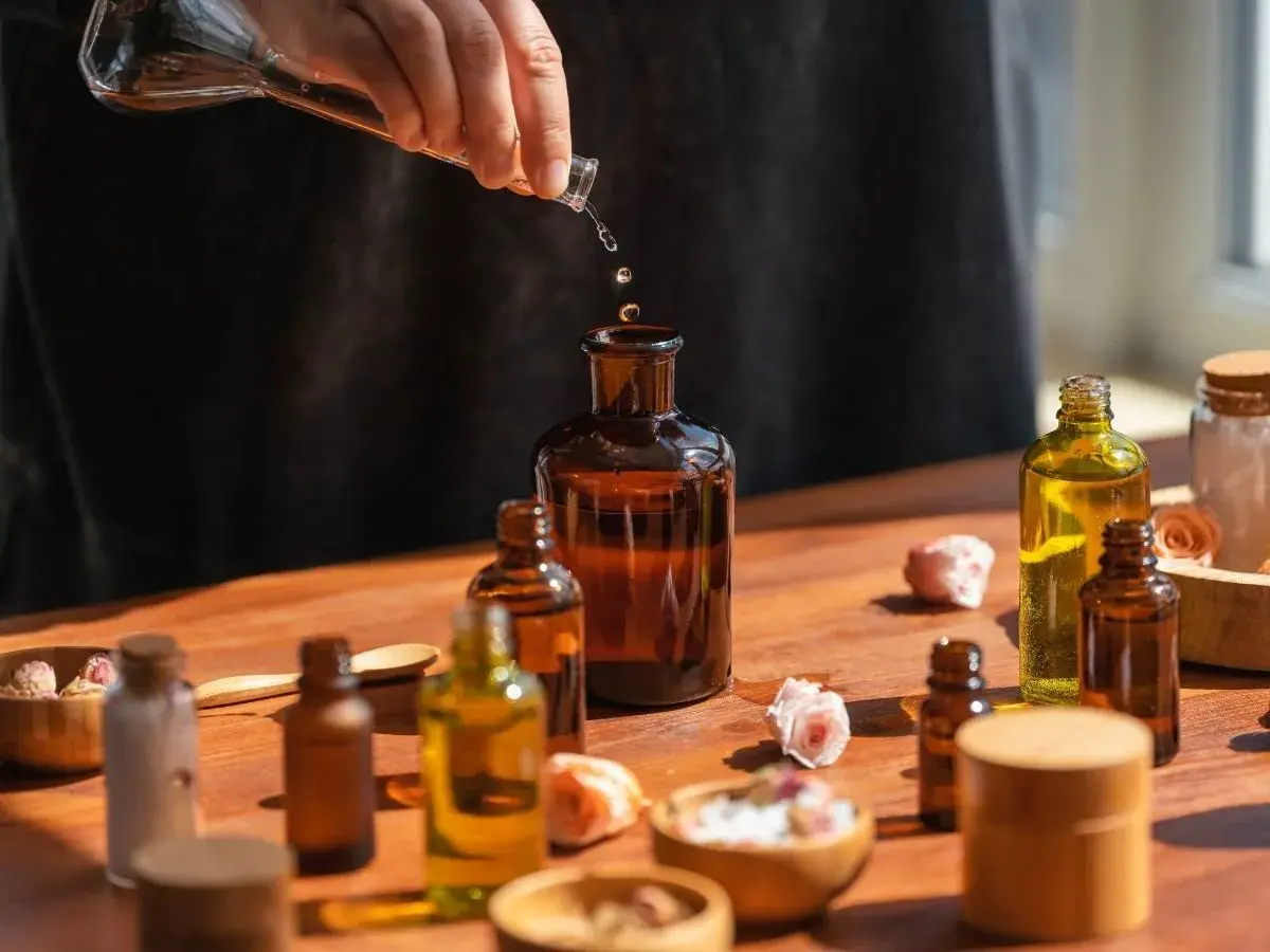 Co dłużej trzyma woda toaletowa czy perfumowana? Sprawdź różnice