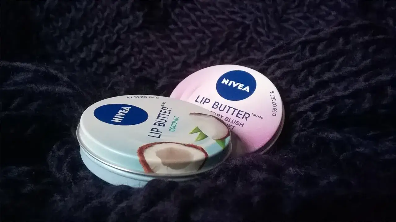 Zdjęcie Gdzie kupić masełko do ust Nivea? Sprawdź najlepsze oferty!